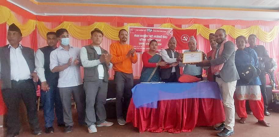 पत्रकार विश्वकर्मालाई सम्मान