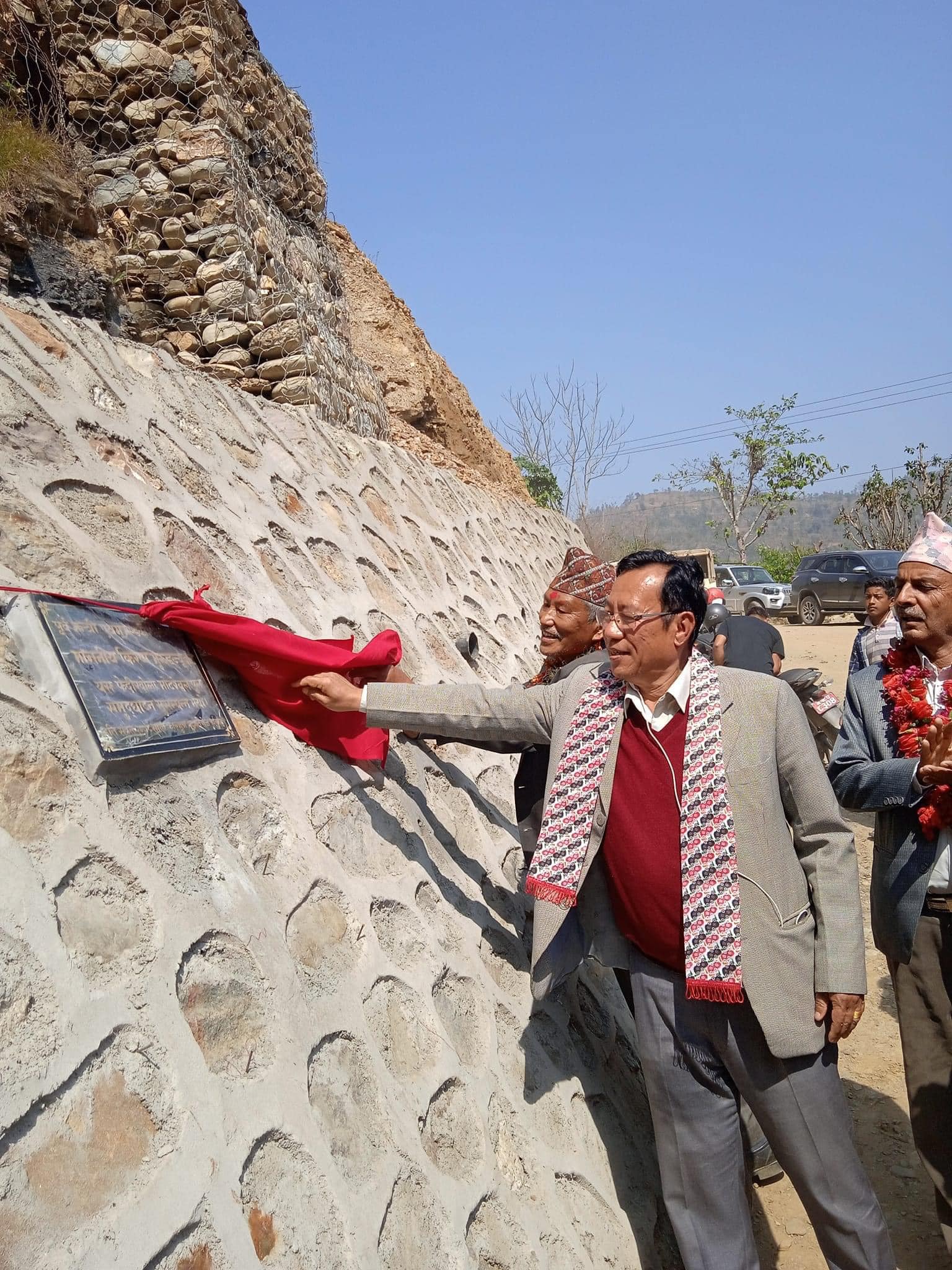 फेदीखोलामा पक्की पुल निर्माण