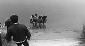 नहरमा शव भेटियो